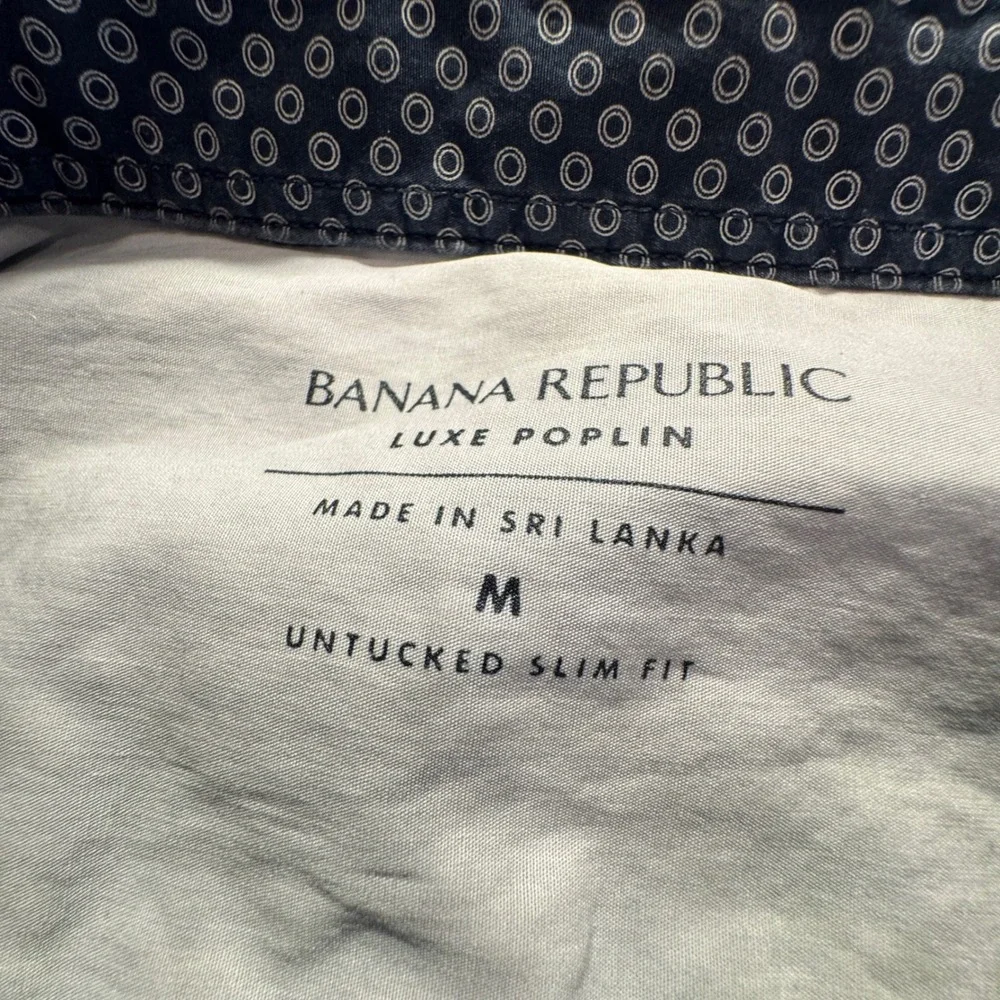Banana Republic Shirt Mens M Blue Cotton Luxe Poplin Untucked Slim Fit Preppy